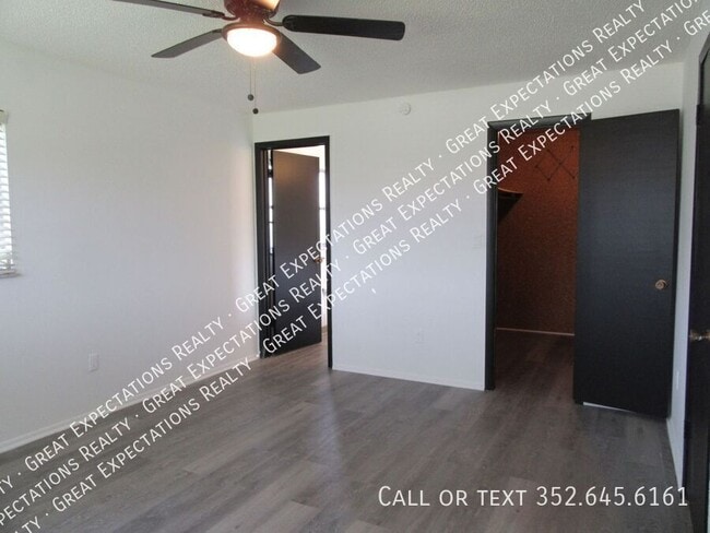 Building Photo - 3915 SW 139th St Rd