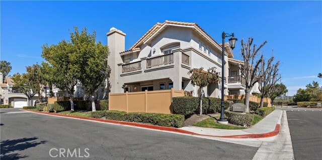 Building Photo - 262 California Ct
