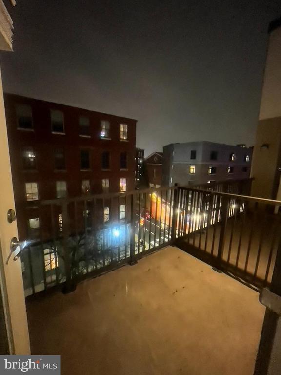 Building Photo - 401 Race St