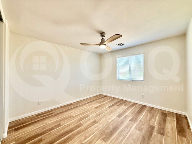 Building Photo - 8080 W Rushmore Way