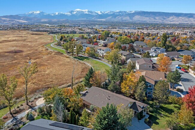 Building Photo - 2100 Brittany Meadows Dr