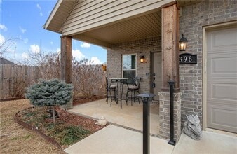 Building Photo - 396 N Torc Ln