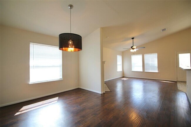 Building Photo - 2650 Sable Ridge Ln