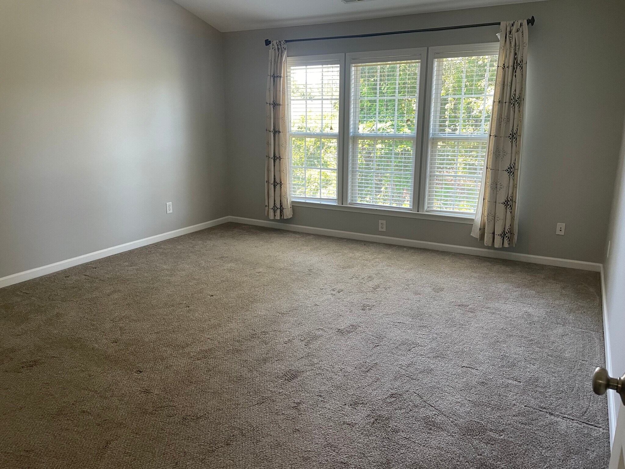 Master Bedroom with Vaulted Ceiling - 5734 Evadale Trce