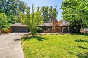 Building Photo - 2551 S Waverly Ave