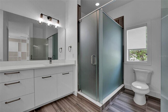 Building Photo - 1802 Mondrian Cir