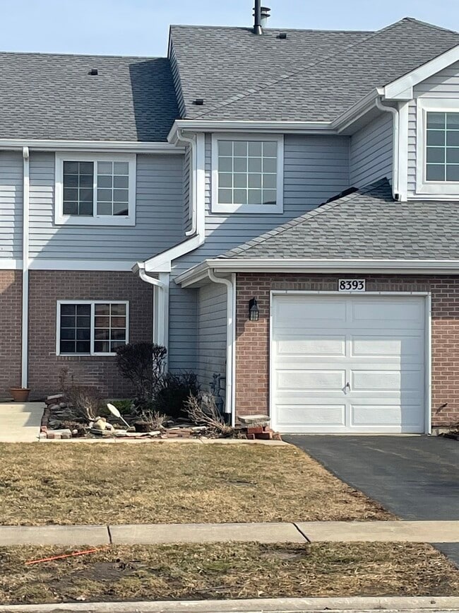 Building Photo - 8393 Mystic