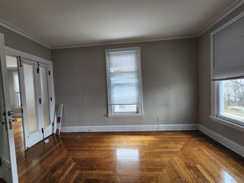 Building Photo - 515 Quinnipiac Ave