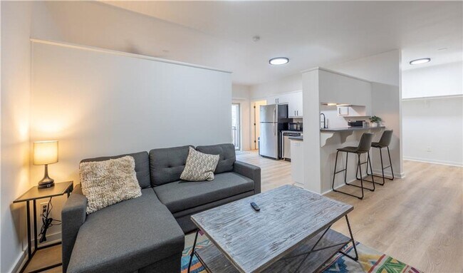 Interior Photo - Trailway Square