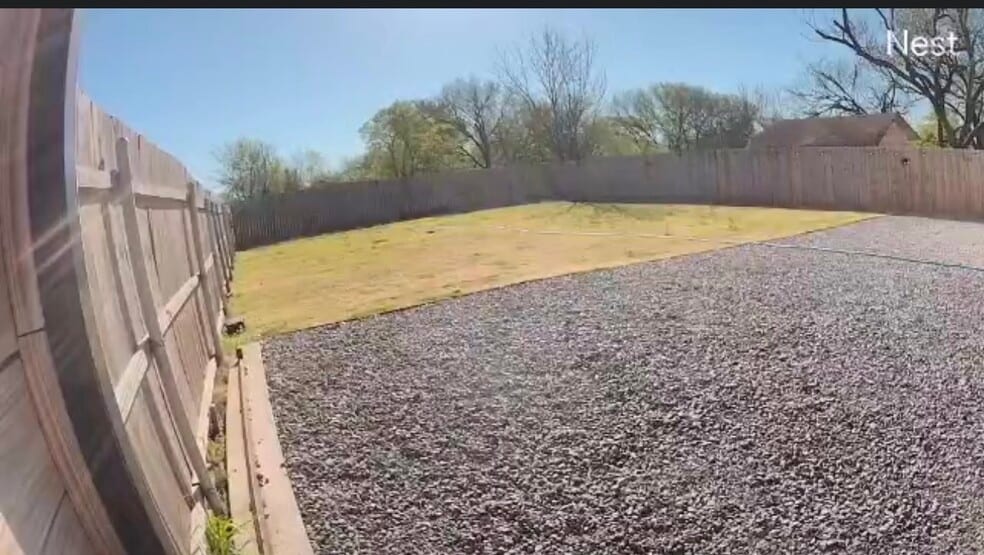 Building Photo - 770 Elwayne Ave