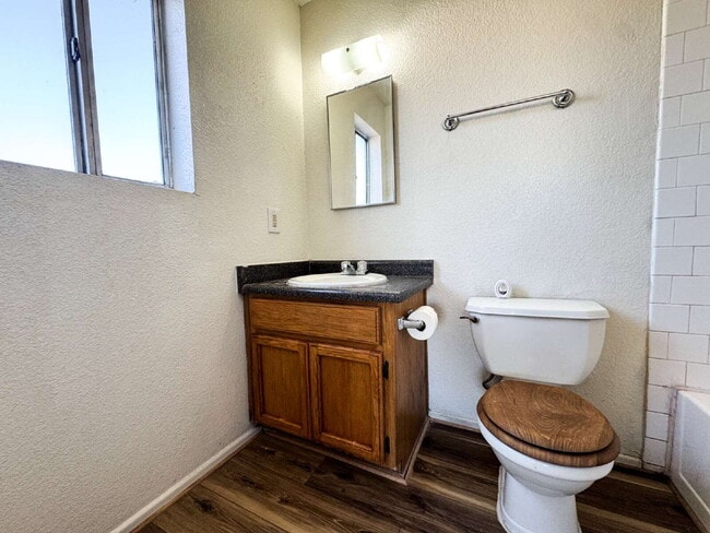 Building Photo - "Spacious 4-Bedroom Home in Yuma with 2 Full Baths!"