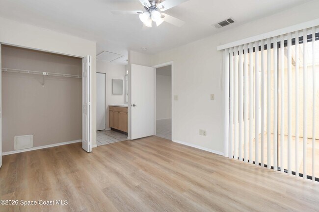 Building Photo - 1480 Sheafe Ave NE