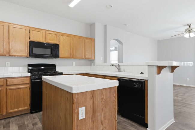 Building Photo - 2529 Rainbow Cactus Ct