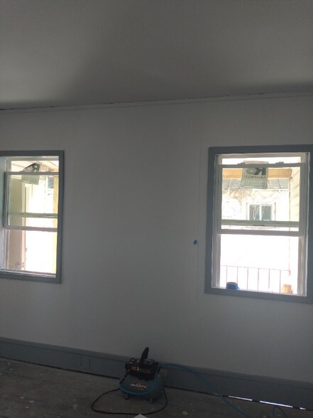 Building Photo - 13 Allway St