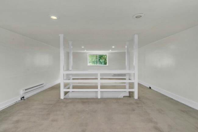 Building Photo - 5311 Wickliff St
