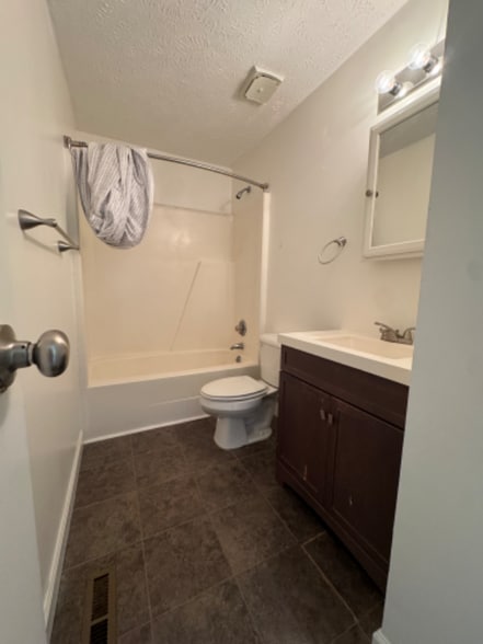 Building Photo - 365 W Illinois Ave