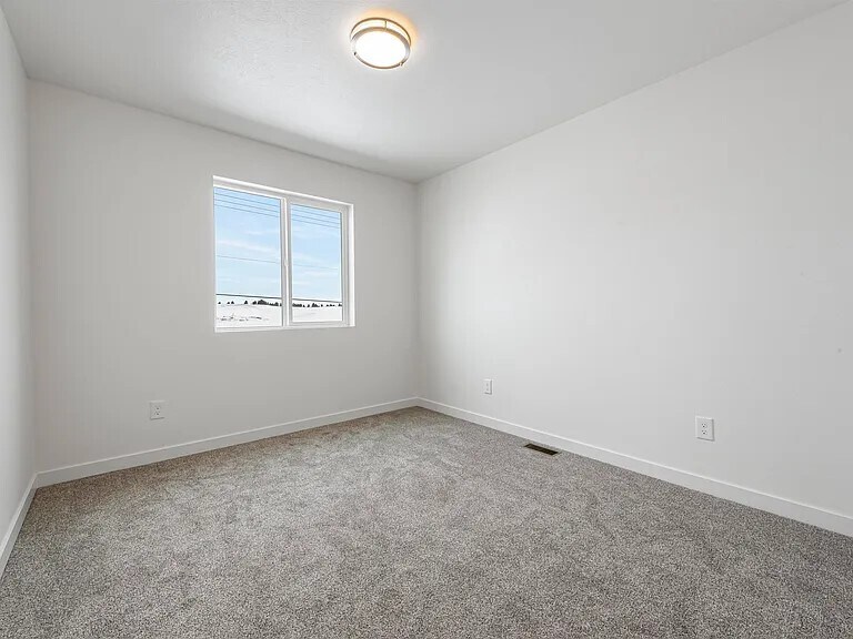 Building Photo - 1130 Greenfield Dr