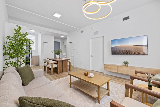 Building Photo - 1542