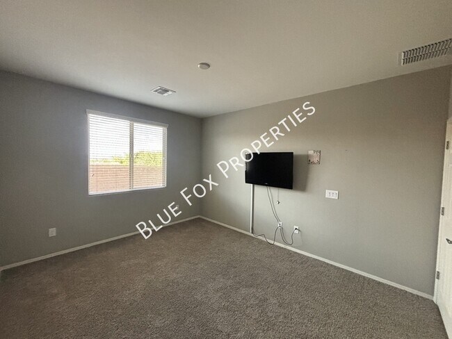 Building Photo - 3156 S Three D Ct