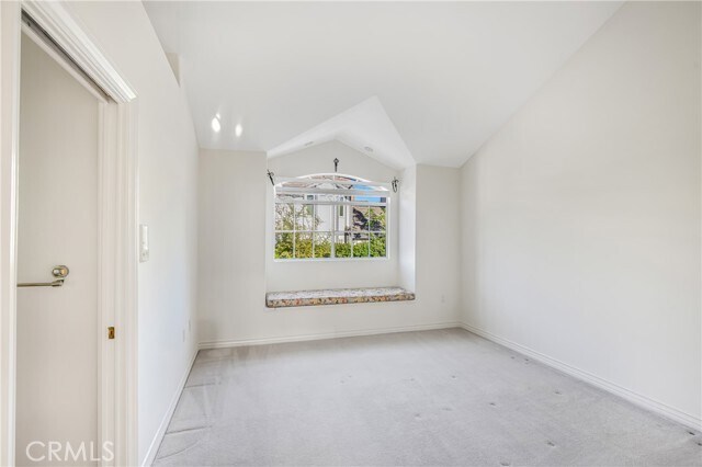 Building Photo - 1030 Calle Rey