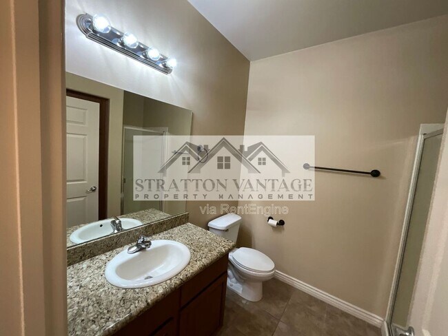 Building Photo - 5350 E Deer Valley Dr