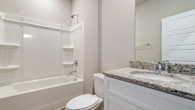 Building Photo - LOTS OF AMENITIES AND CONVENIENT COMMUTE!