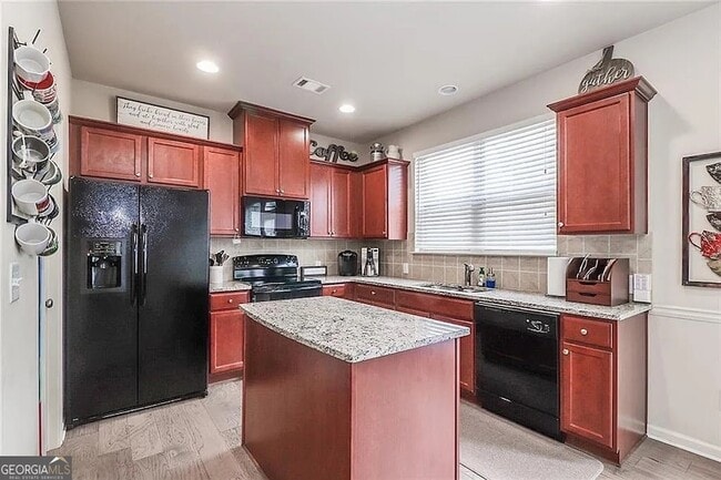 Building Photo - 2344 Attewood Dr