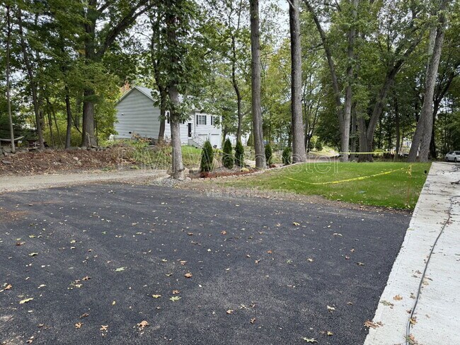 Building Photo - 29 Lachapelle St