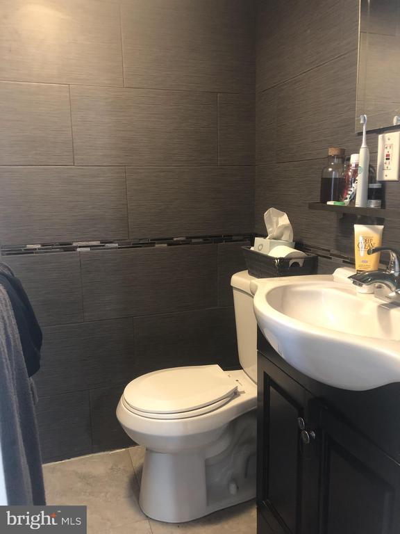 Building Photo - 838 Corinthian Ave