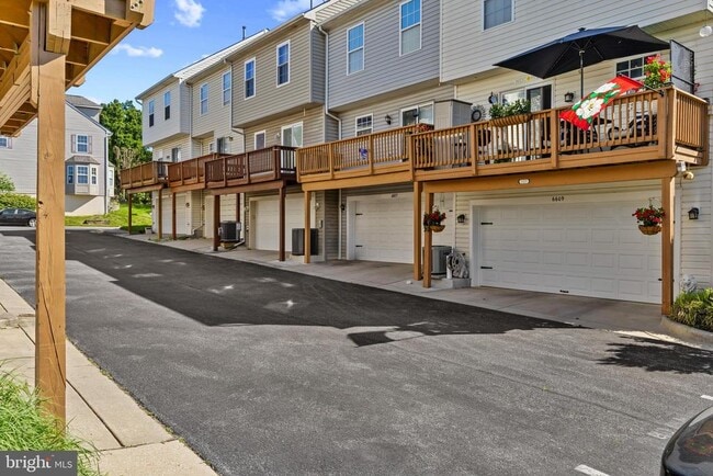 Building Photo - 6607 Rumfire Ct