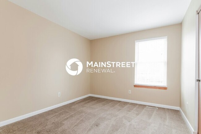 Building Photo - 3 Bedroom Pet-Friendly Home in Florissant, MO with Main Street Renewal