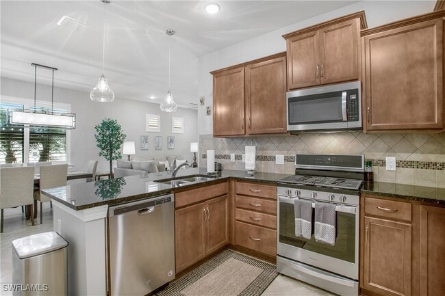 Building Photo - 7674 Jacaranda Ln