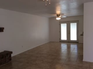 Building Photo - EDENWOOD WEST POOL HOME