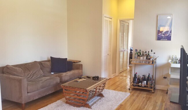 Building Photo - 261 12th St