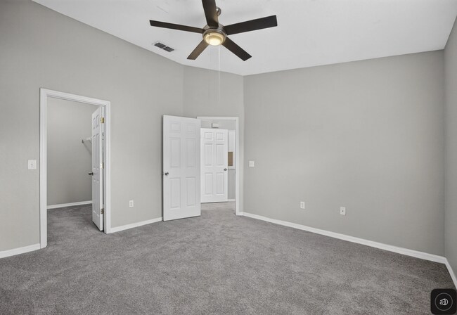 Building Photo - 821 Grand Regency Pointe