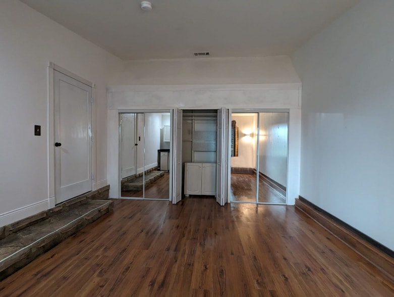 Primary Photo - 13690 Westward Dr