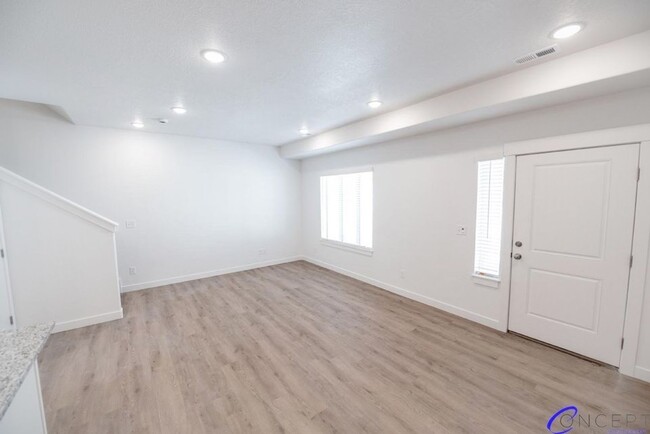 Building Photo - Sienna Village Townhomes