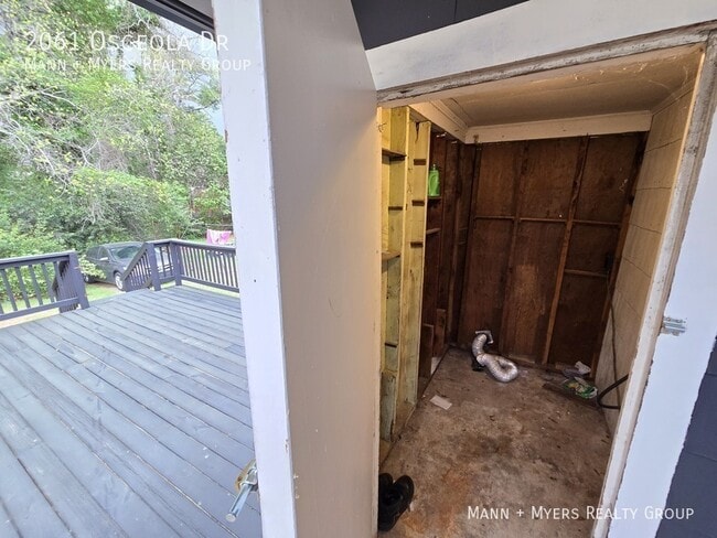 Building Photo - 2061 Osceola Dr