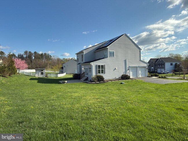 Building Photo - 8 Ramsdell Ct