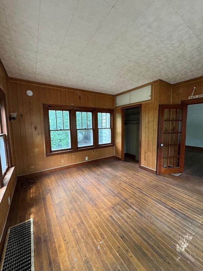 Building Photo - 2200 SR 26 W - WW