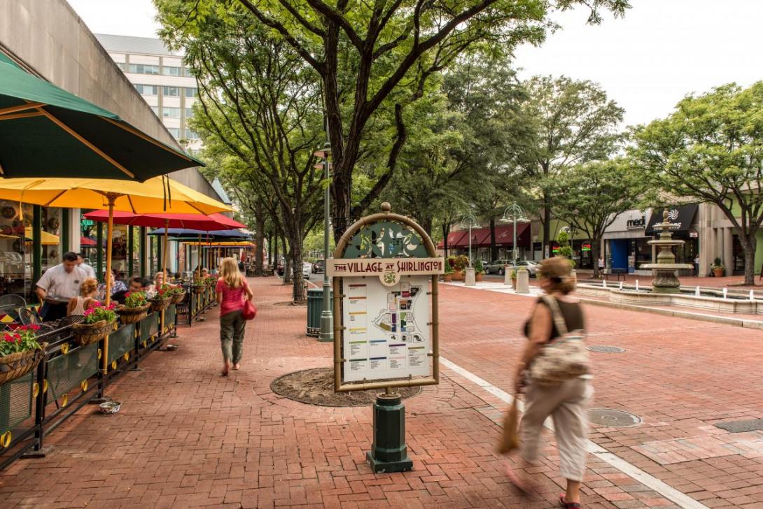 Building Photo - 2841 S Wakefield St