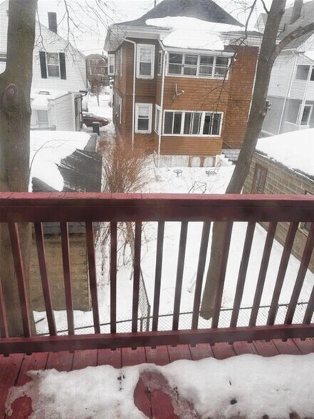 Building Photo - 14 Quincy St