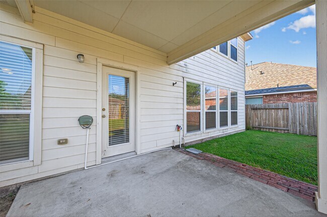 Building Photo - 21583 Rose Mill Dr