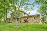 Building Photo - 2635 Martin Rd