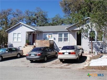 Building Photo - 301 Cardinal St