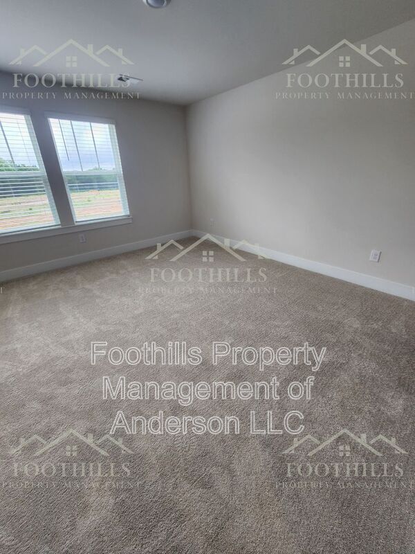 Building Photo - 253 Silo Rdg Dr