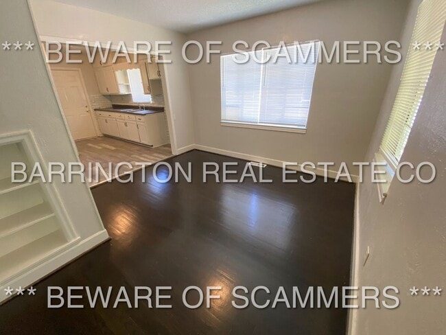 Building Photo - 8242 Vassar Ave