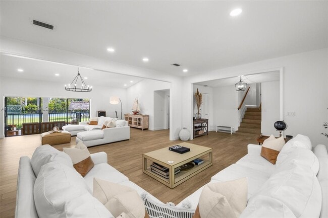 Building Photo - 14615 SW 77th Ct