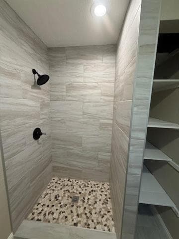 Building Photo - 2202 Cunningham St