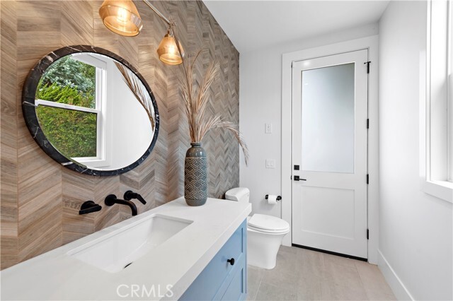 Building Photo - 2507 Alta Vista Dr